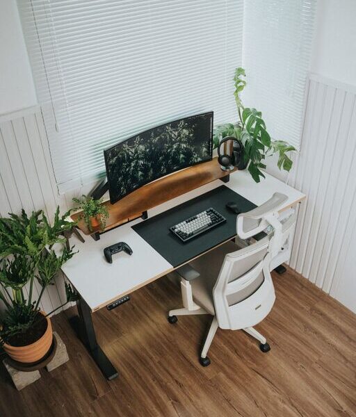 How to Create a Relaxing Home Workspace