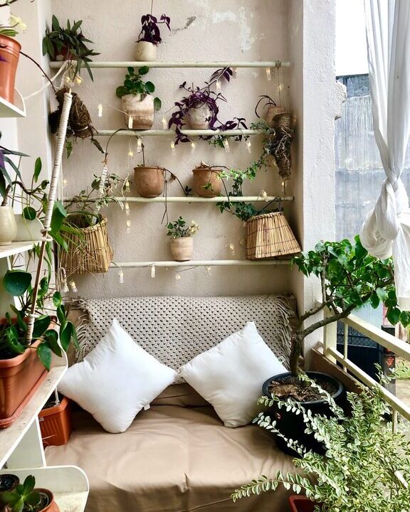 How to Make a Small Balcony Feel Cozy